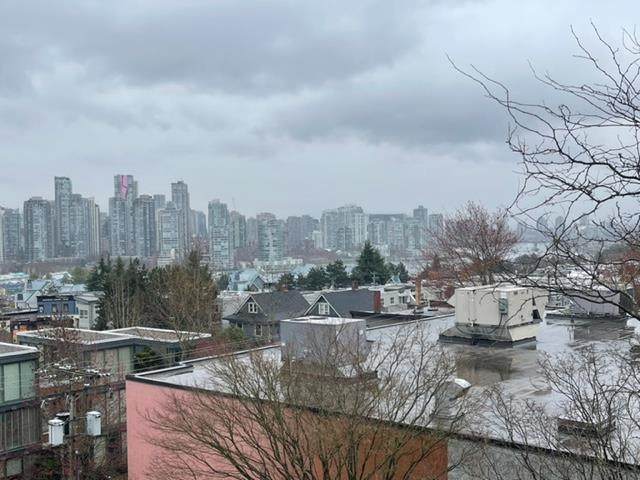 1438 7TH Avenue - Photo 1