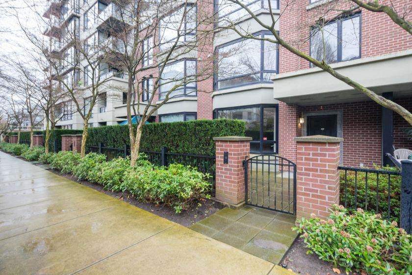 6233 Katsura Street - Photo 1