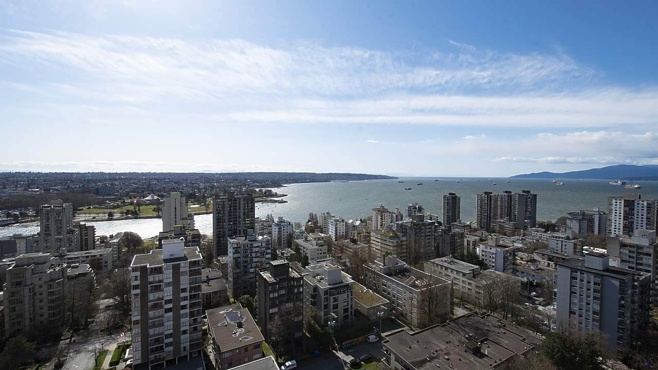 1171 Jervis Street - Photo 1