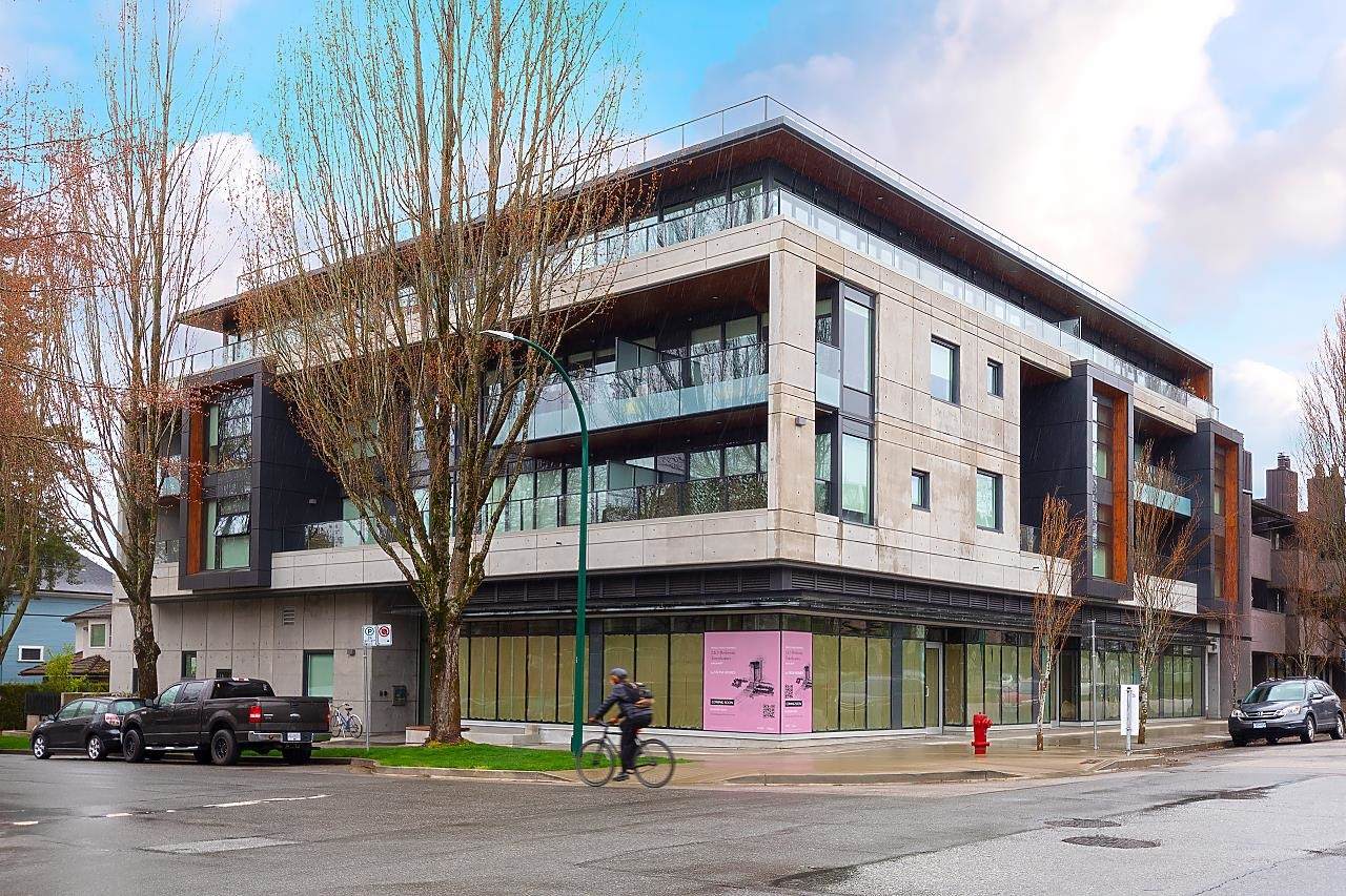 717 17TH Avenue - Photo 1