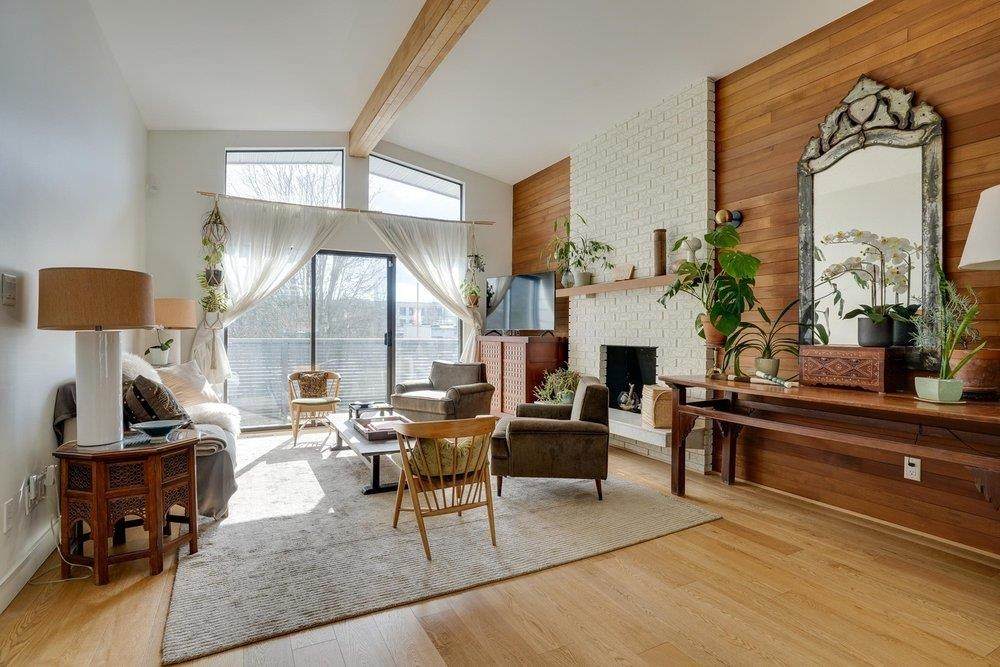2565 Franklin Street - Photo 1