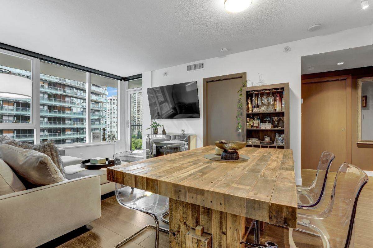 68 Smithe Street - Photo 1