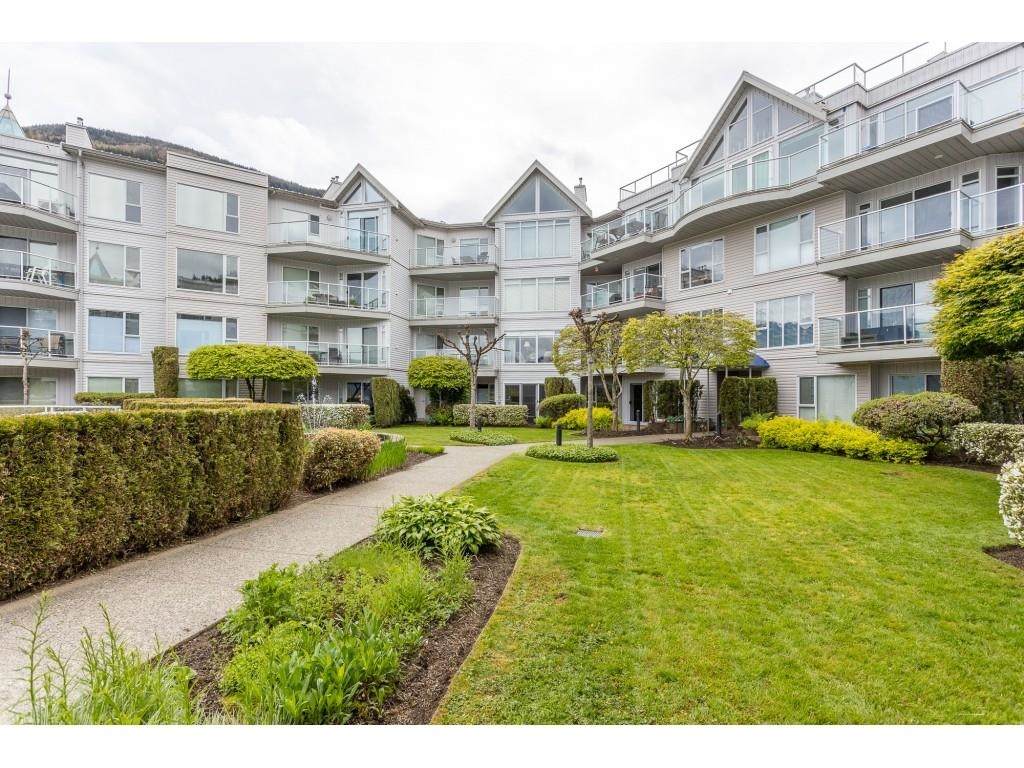 328 Esplanade Avenue - Photo 1