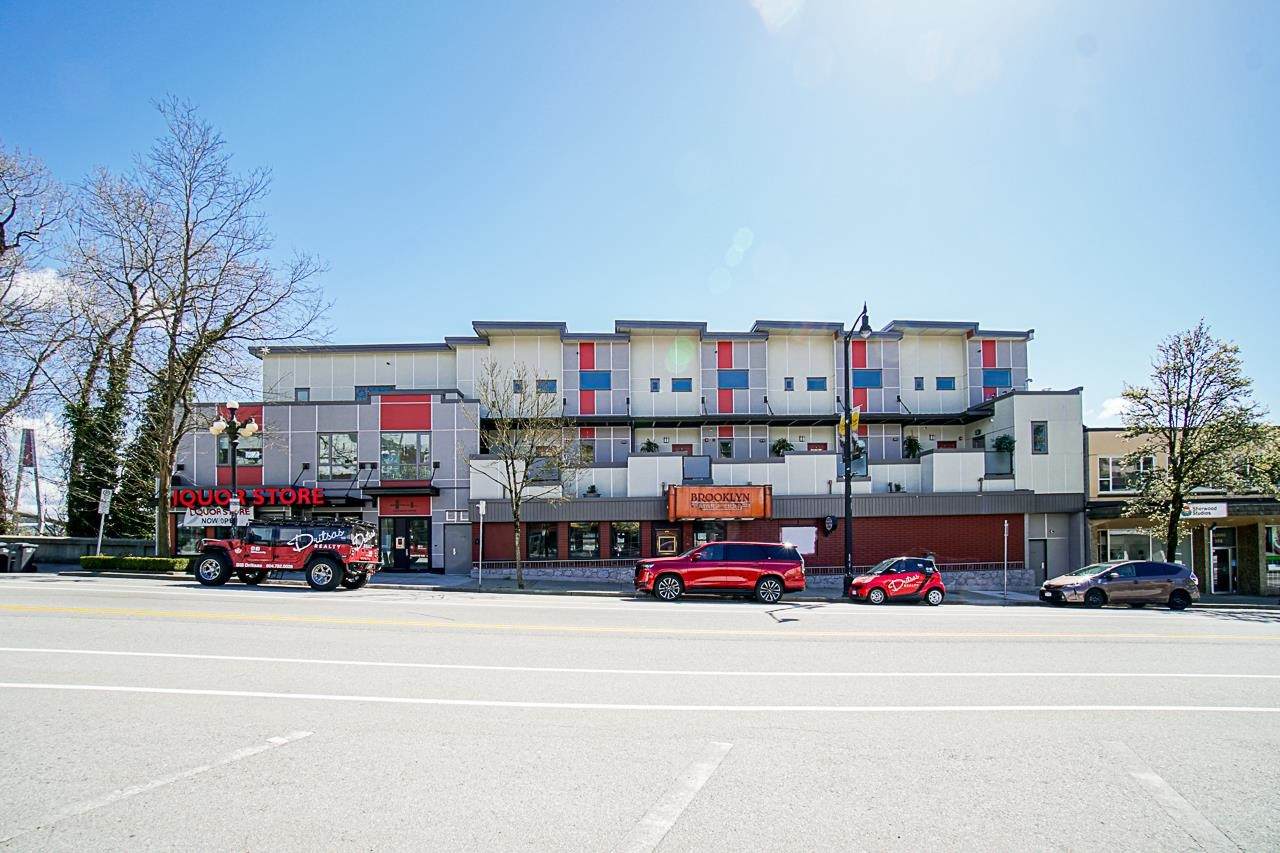 250 Columbia Street - Photo 1