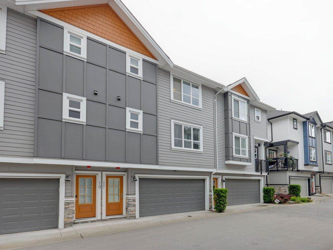20856 76 Avenue - Photo 1