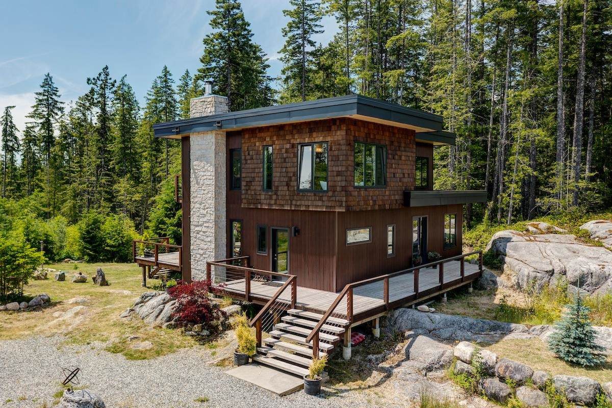 3163 Crystal Road - Photo 1