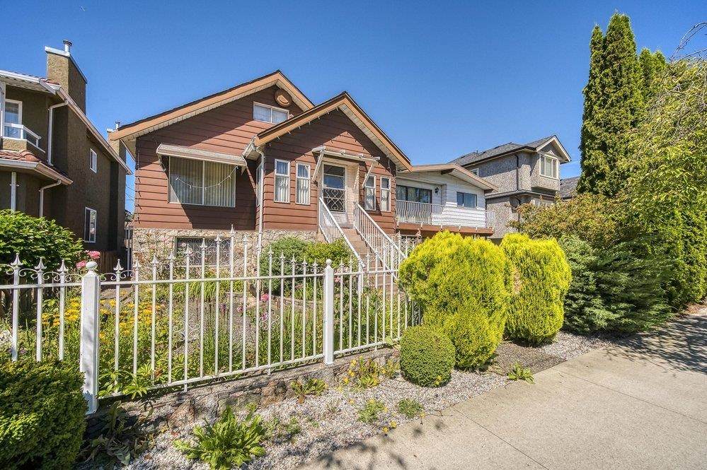 1185 Nanaimo Street - Photo 1
