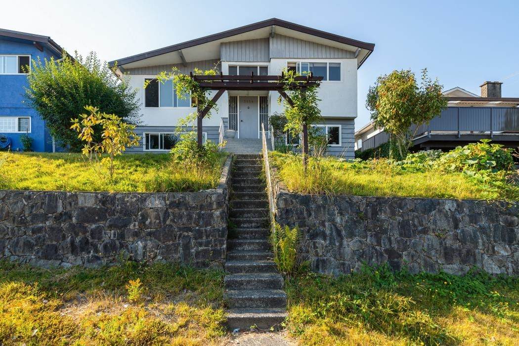 3114 14TH Avenue - Photo 1
