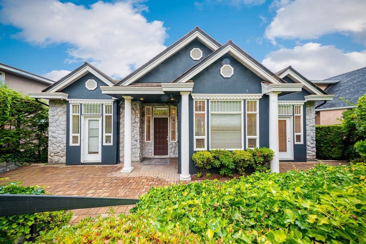 7219 Braeside Drive - Photo 1
