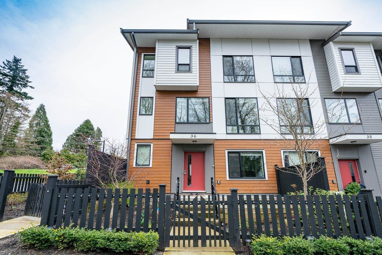 16433 19 Avenue - Photo 1