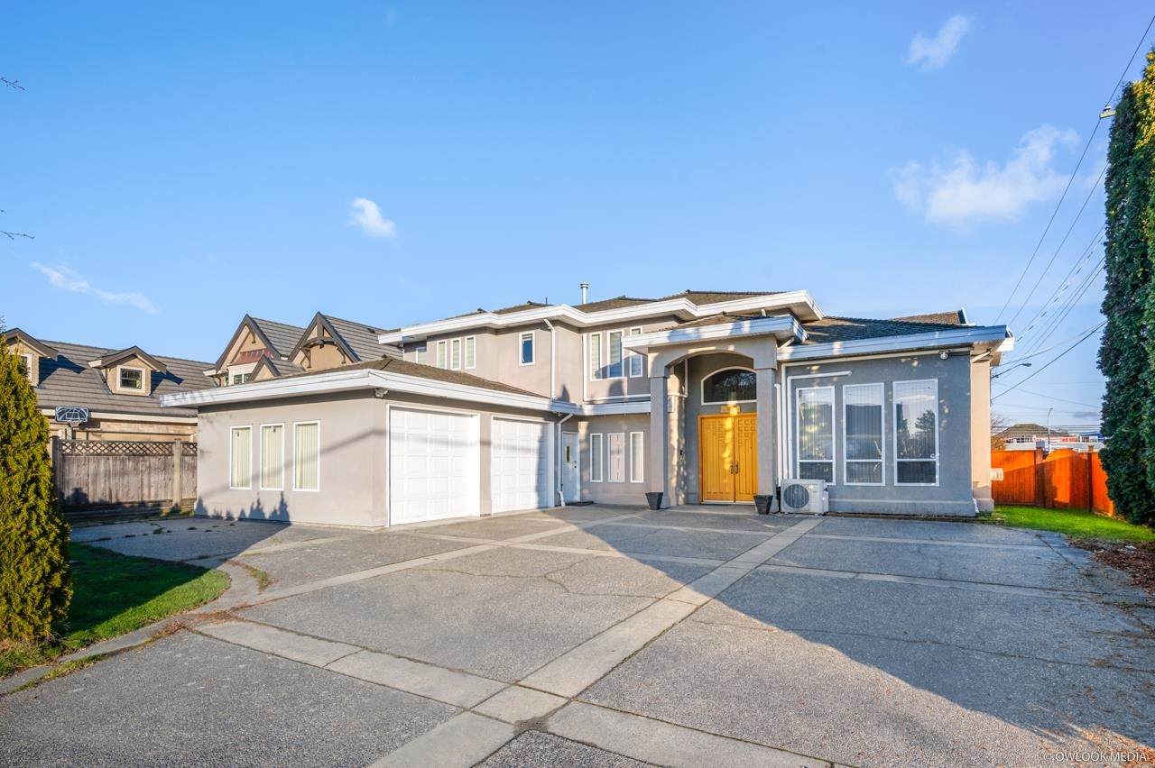 9851 Bakerview Drive - Photo 1