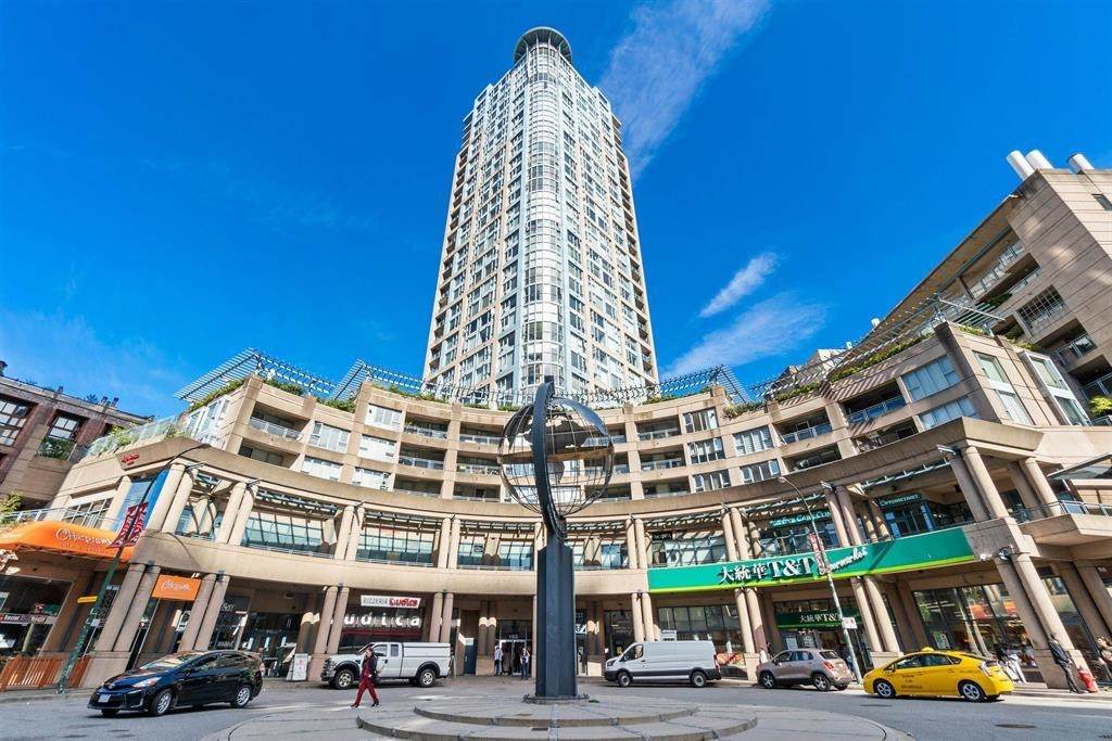 183 Keefer Place - Photo 1