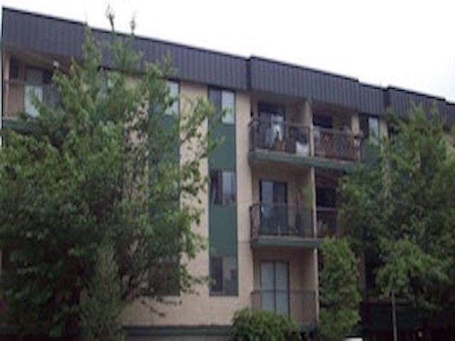 45744 Spadina Avenue - Photo 1