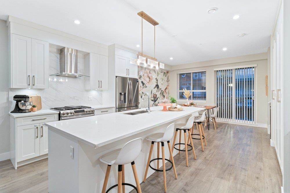430 Duncan Street - Photo 1