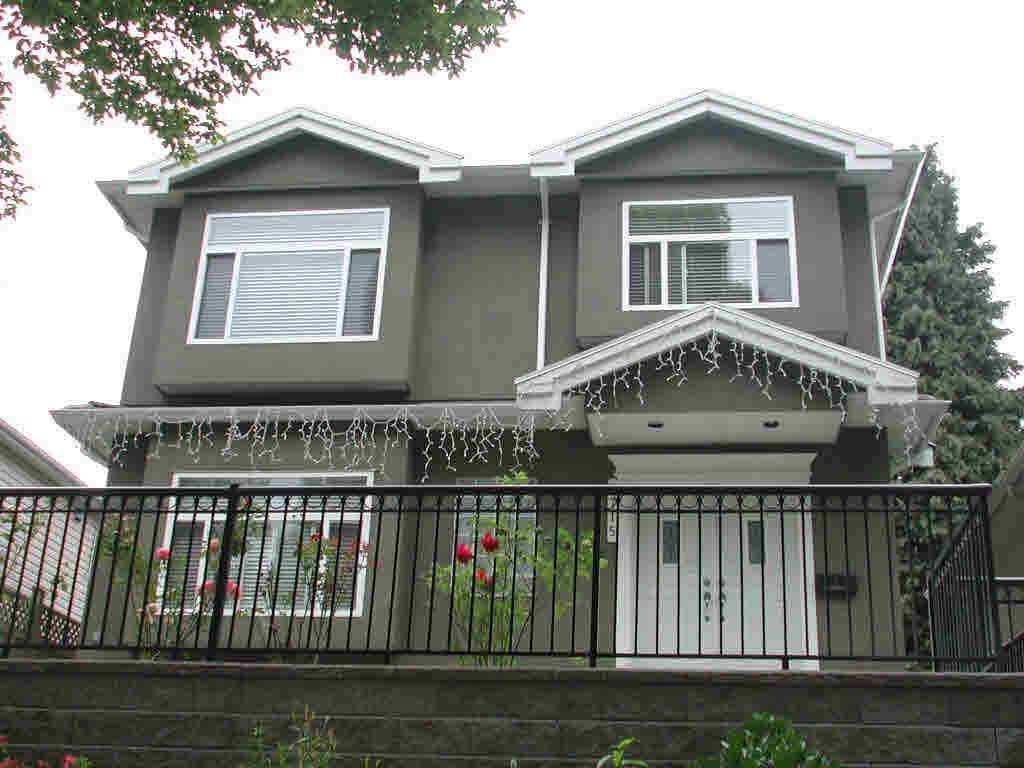 2715 Broadway - Photo 1