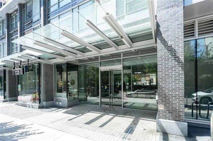 1283 Howe Street - Photo 1