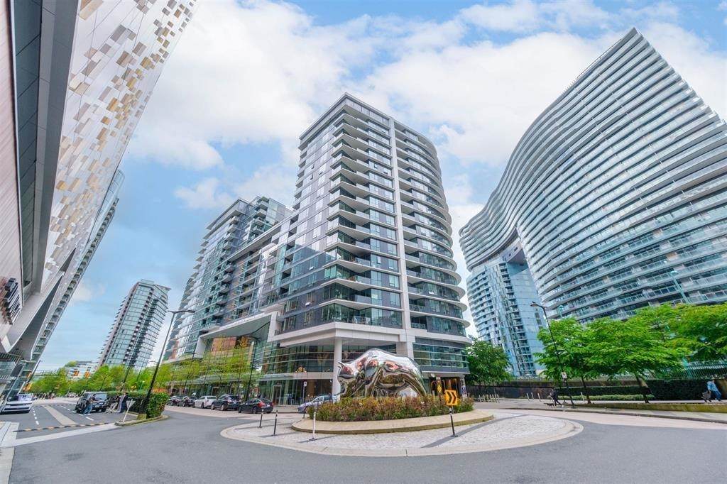 68 Smithe Street - Photo 1