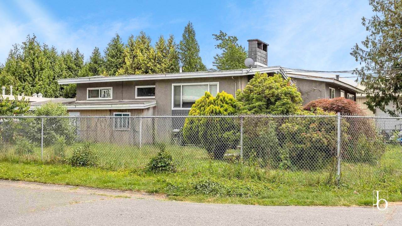 9022 Garden Drive - Photo 1