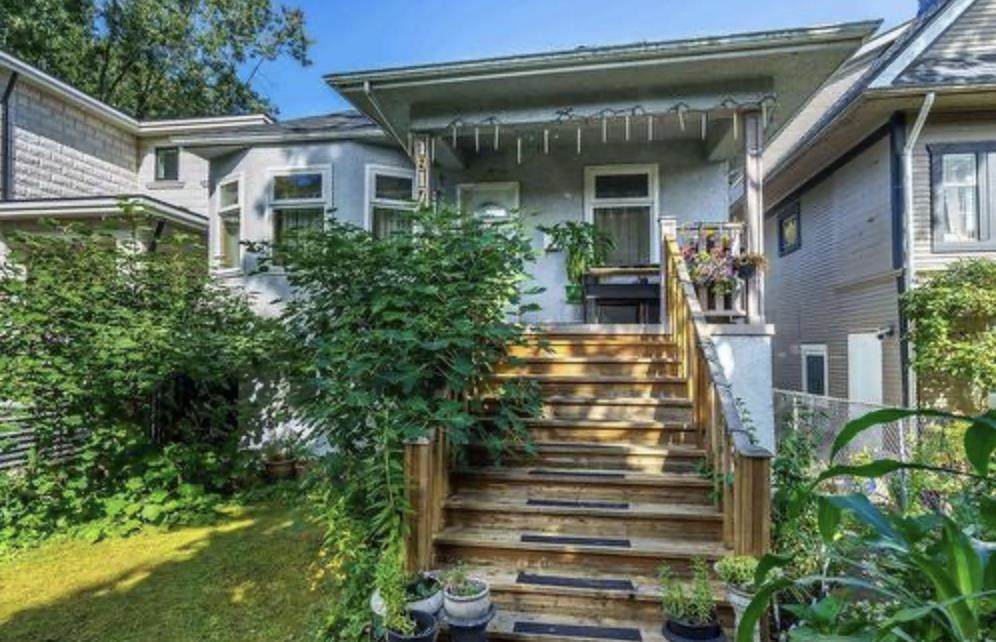 1917 22nd Avenue - Photo 1