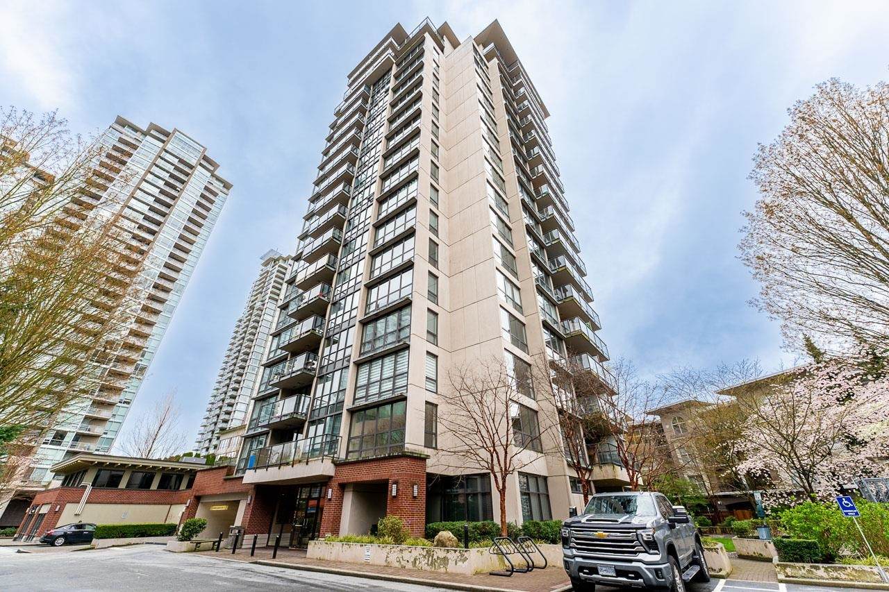 2959 Glen Drive - Photo 1