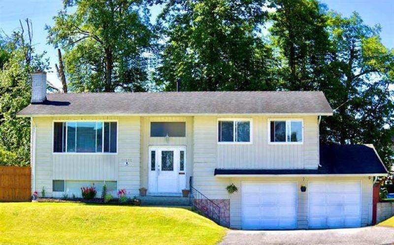 11532 85 Avenue - Photo 1