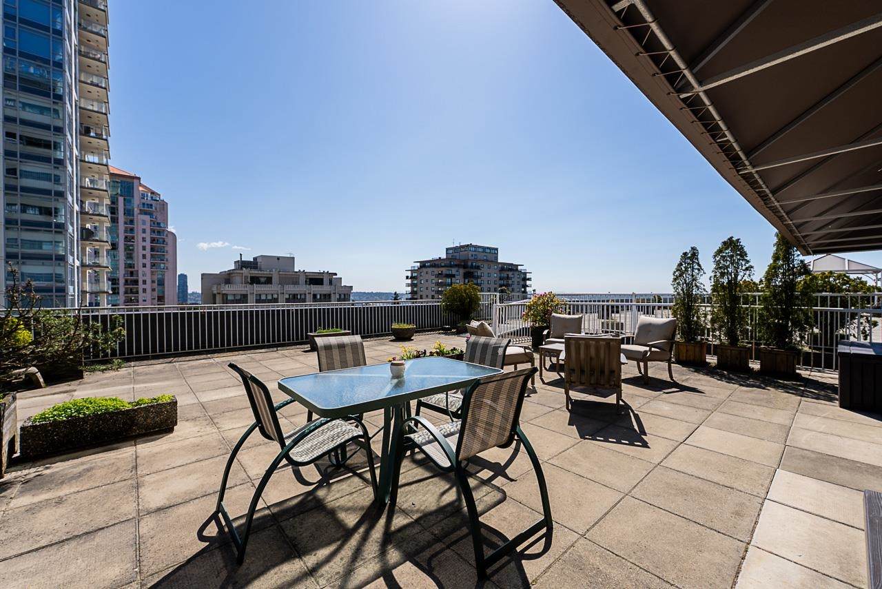 615 Belmont Street - Photo 1