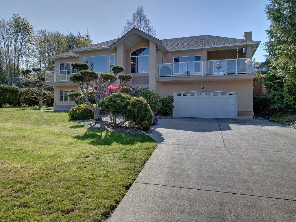 6501 North Gale Avenue - Photo 1