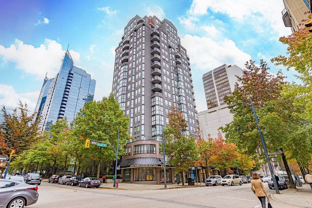 811 Helmcken Street - Photo 1