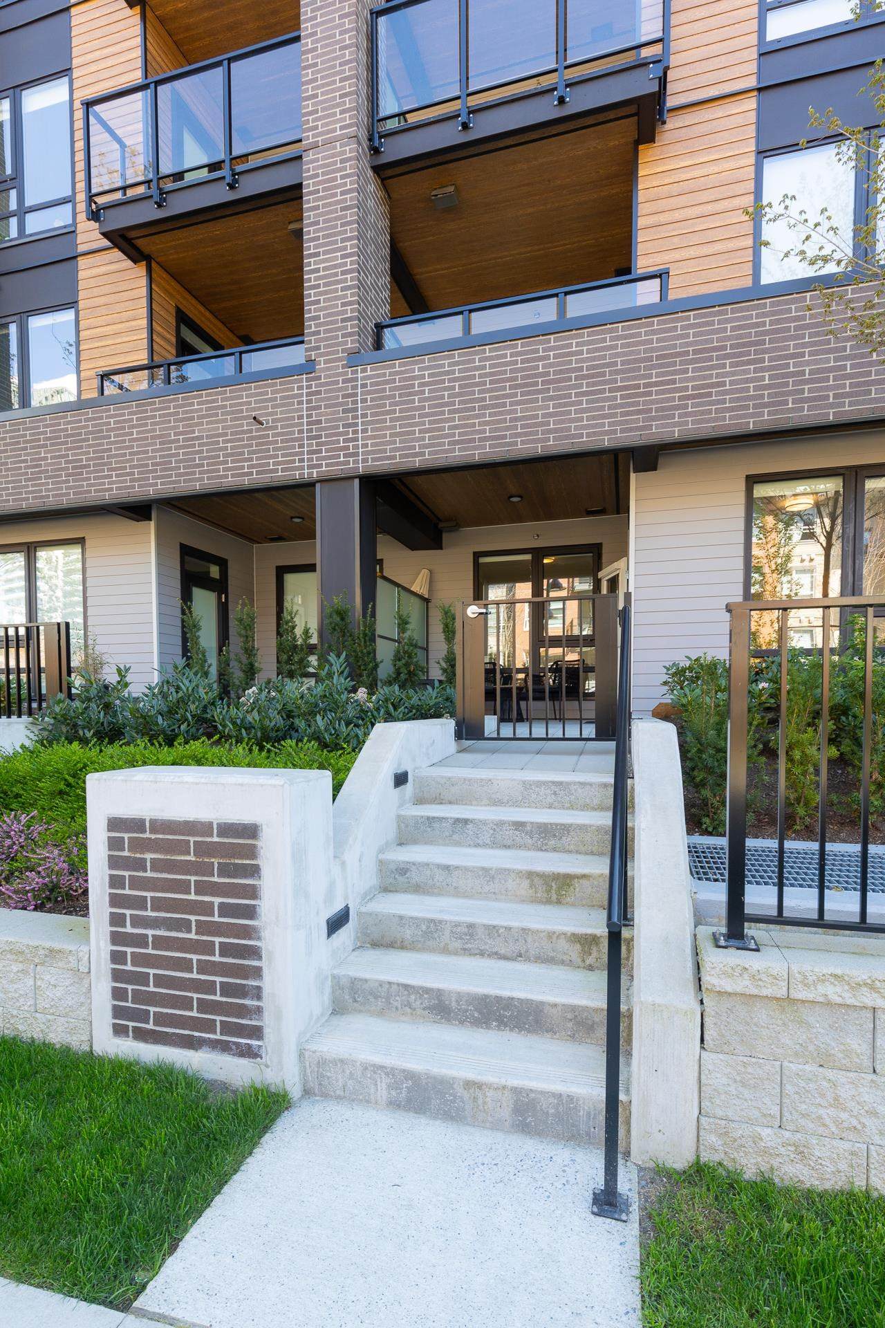 615 Cottonwood Avenue - Photo 1