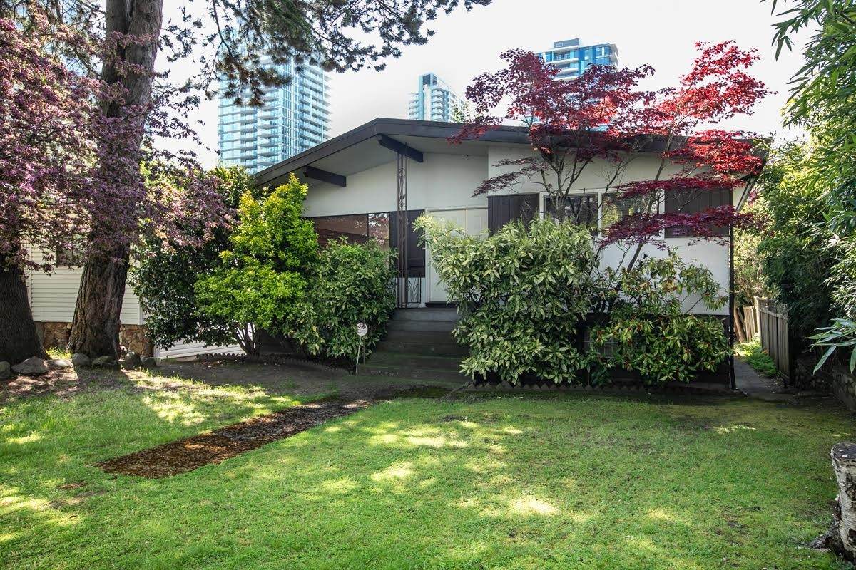 532 64th Avenue - Photo 1