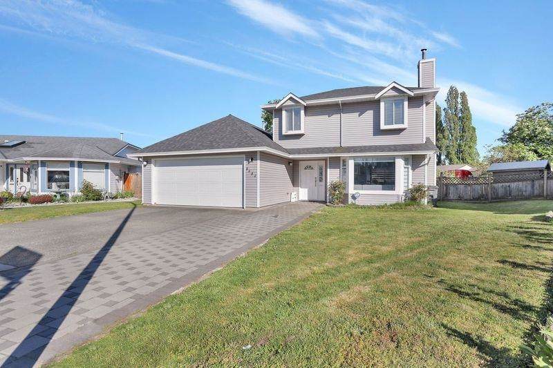 8484 120A Street - Photo 1