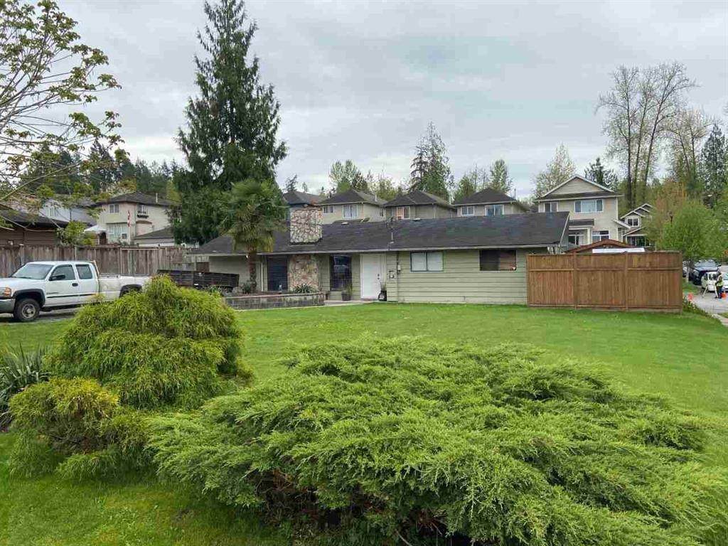 24360 102 Avenue - Photo 1