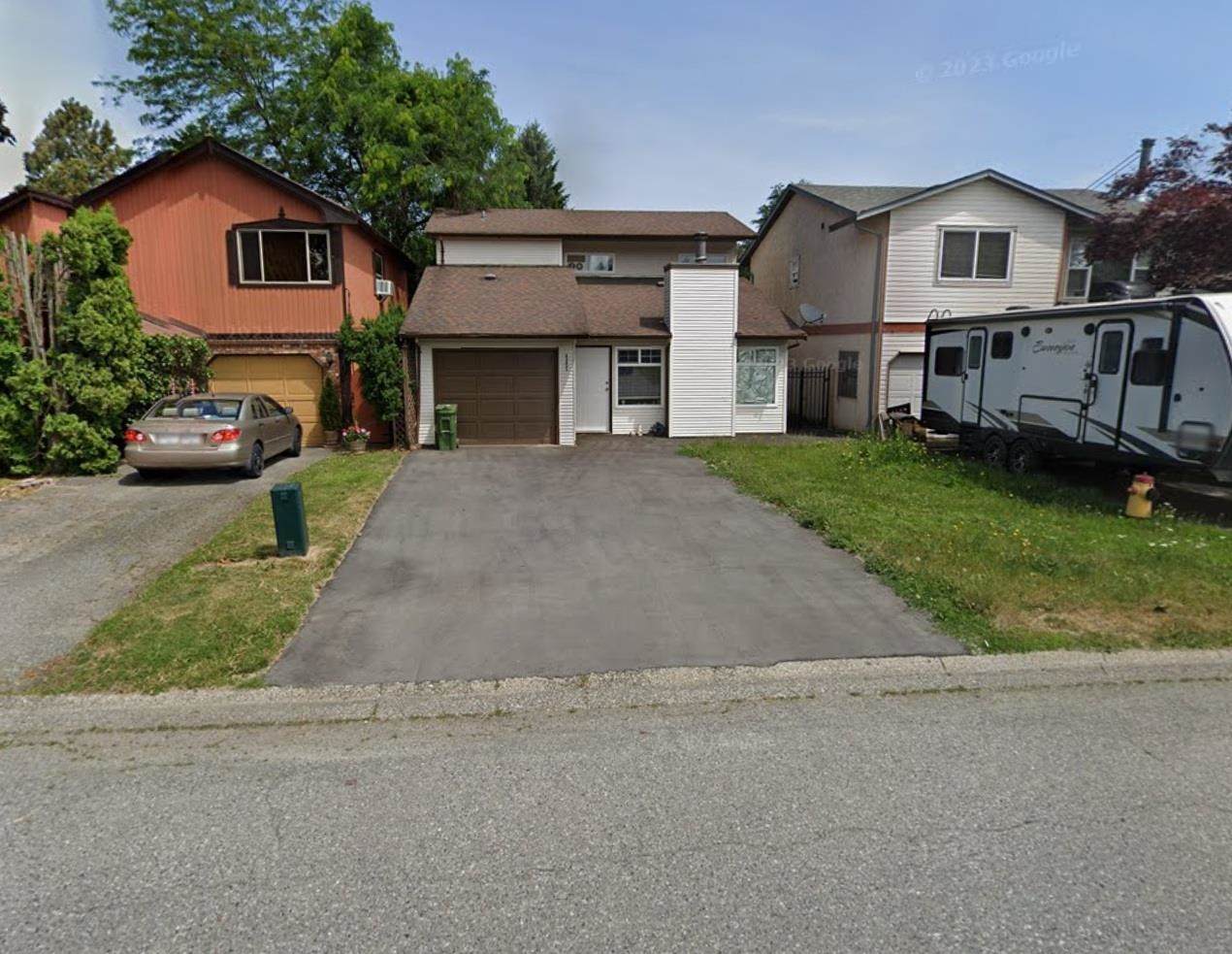 45451 Meadowbrook Drive - Photo 1