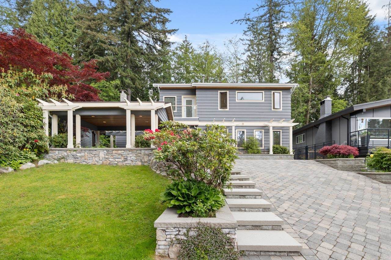 3690 Rutherford Crescent - Photo 1