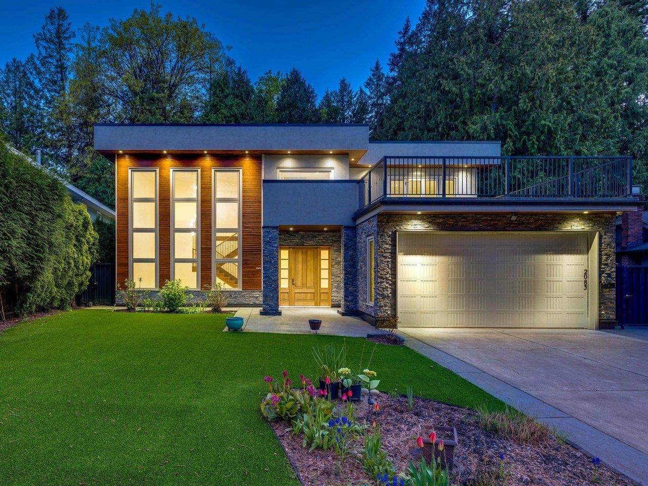 2083 126 Street - Photo 1