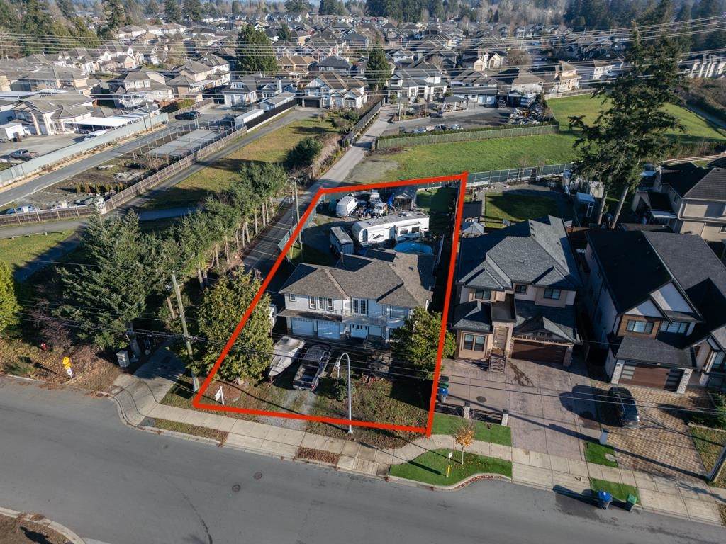 6084 126 Street - Photo 1