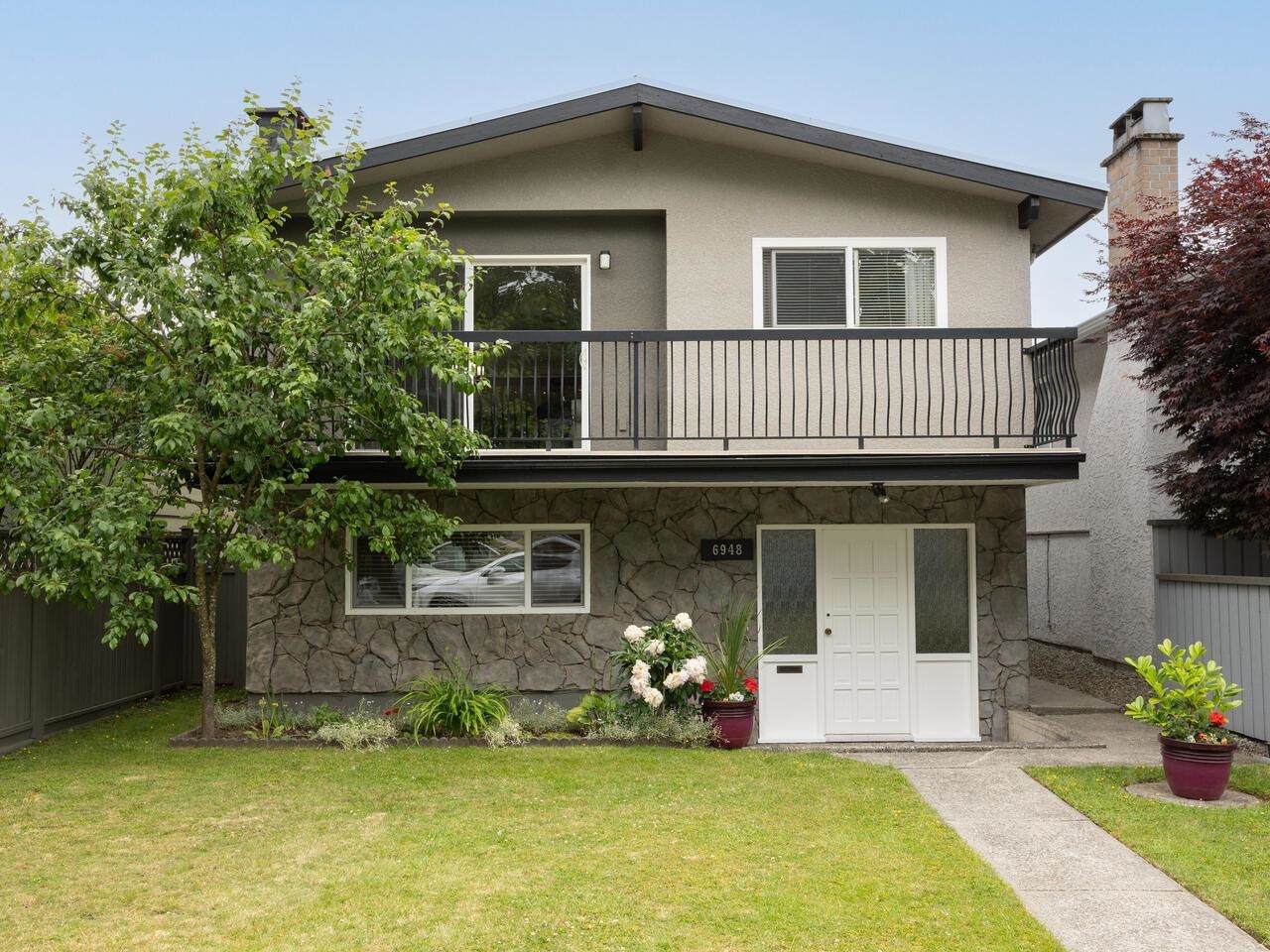 6948 Sperling Avenue - Photo 1