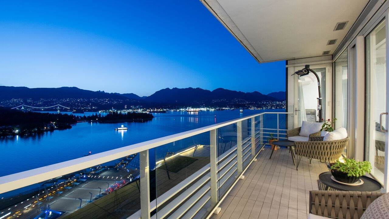 1011 Cordova Street - Photo 1