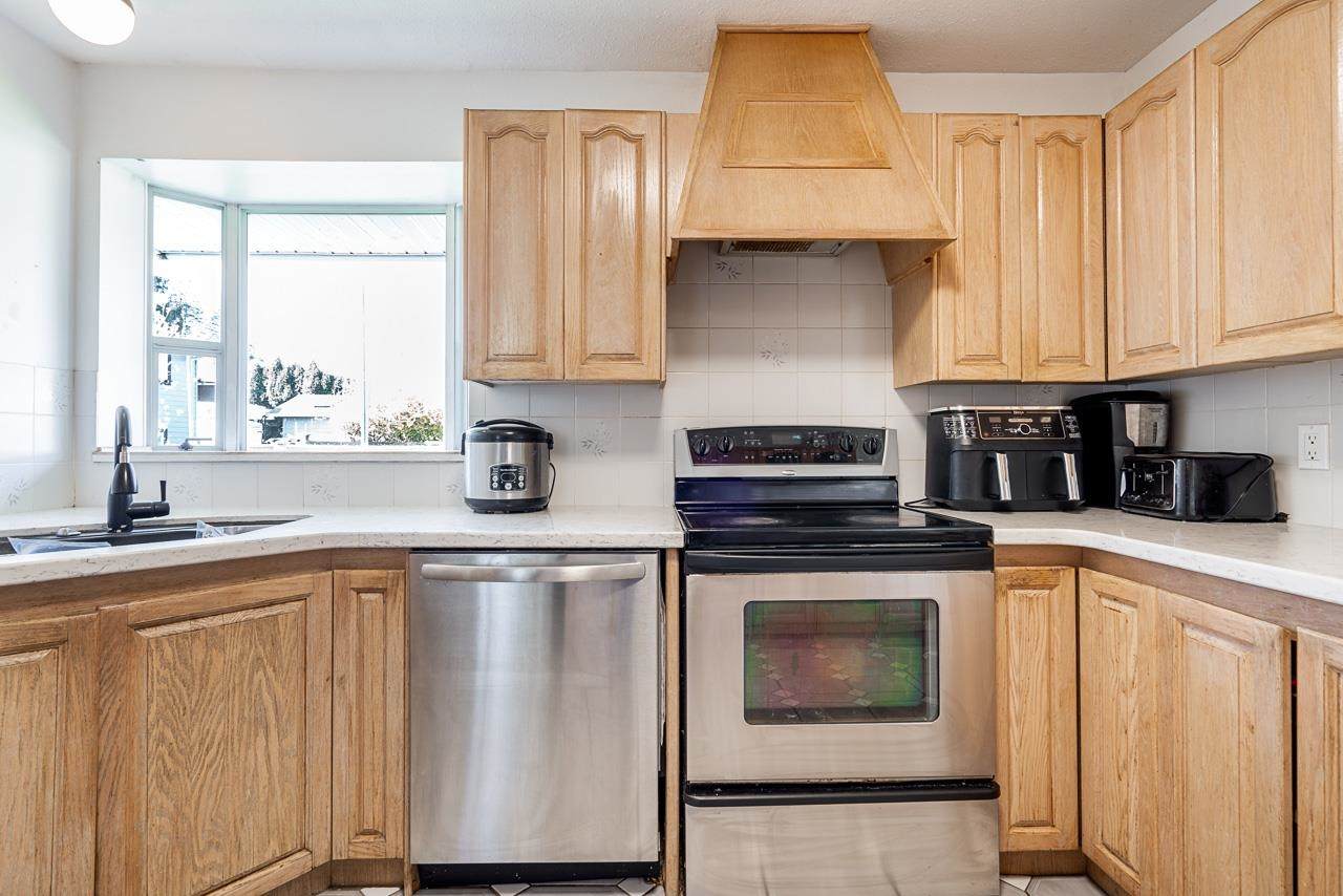 8867 116B Street - Photo 1