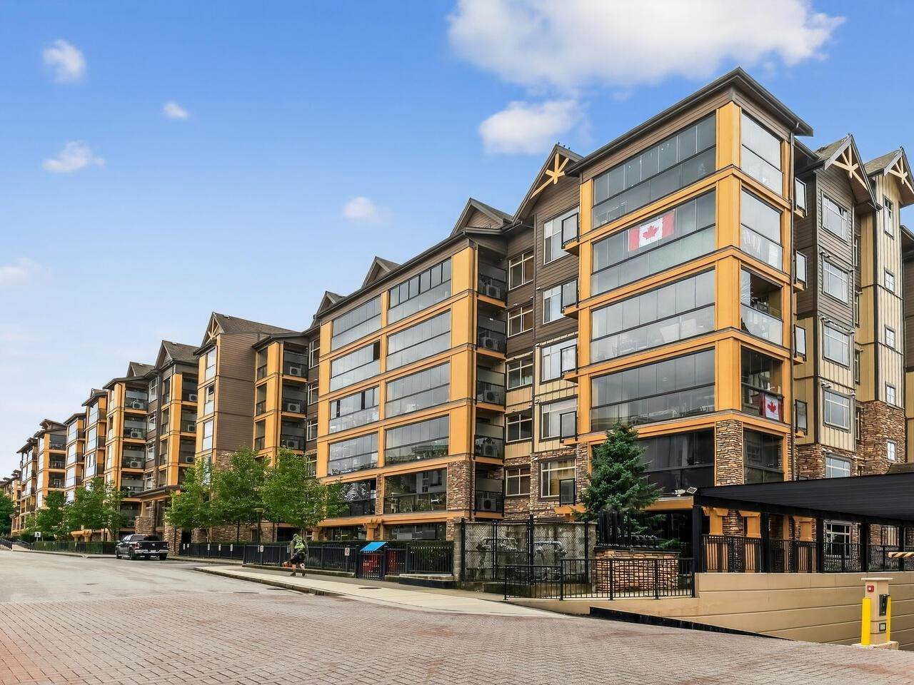 8157 207 Street - Photo 1