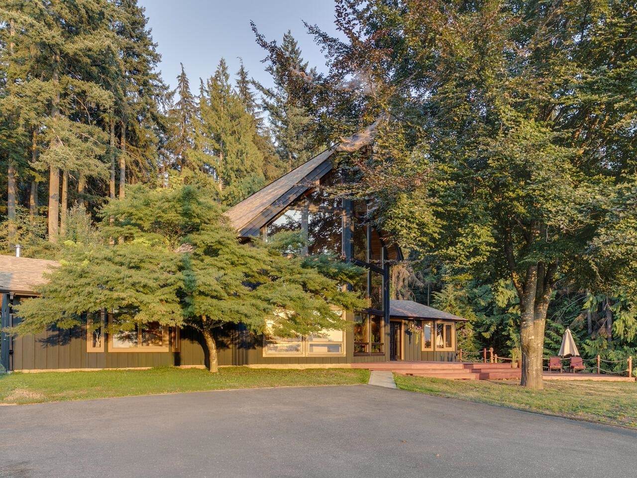 11038 Greenwood Drive - Photo 1