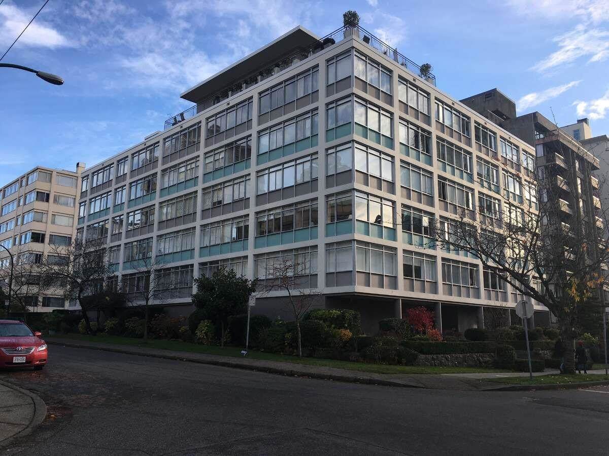 1975 Pendrell Street - Photo 1