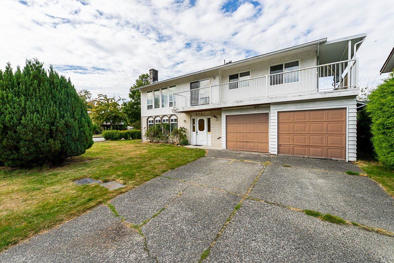 8391 Rideau Drive - Photo 1