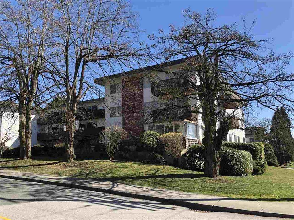 910 Fifth Avenue - Photo 1