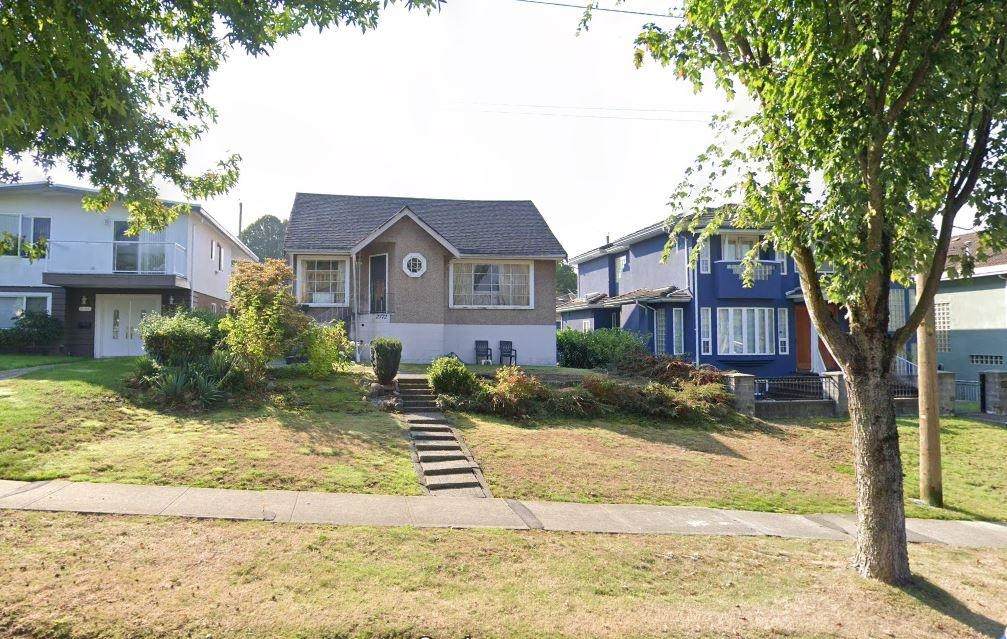 2772 5th Avenue - Photo 1