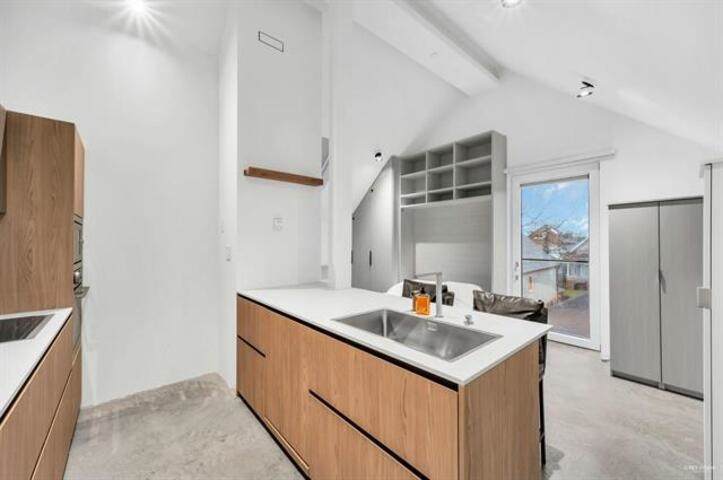 829 Keefer Street - Photo 1