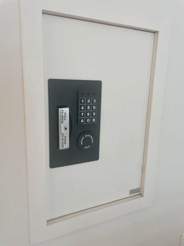 https://bt-photos.global.ssl.fastly.net/britcol/orig_boomver_1_R3068890-2.jpg