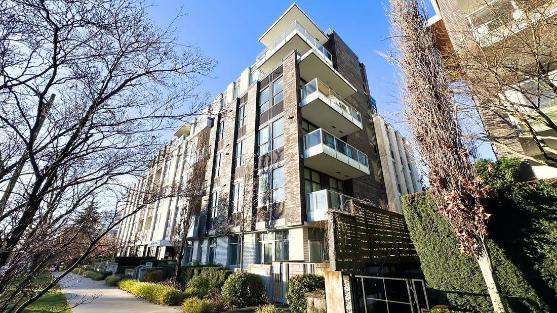 6733 Cambie Street - Photo 1