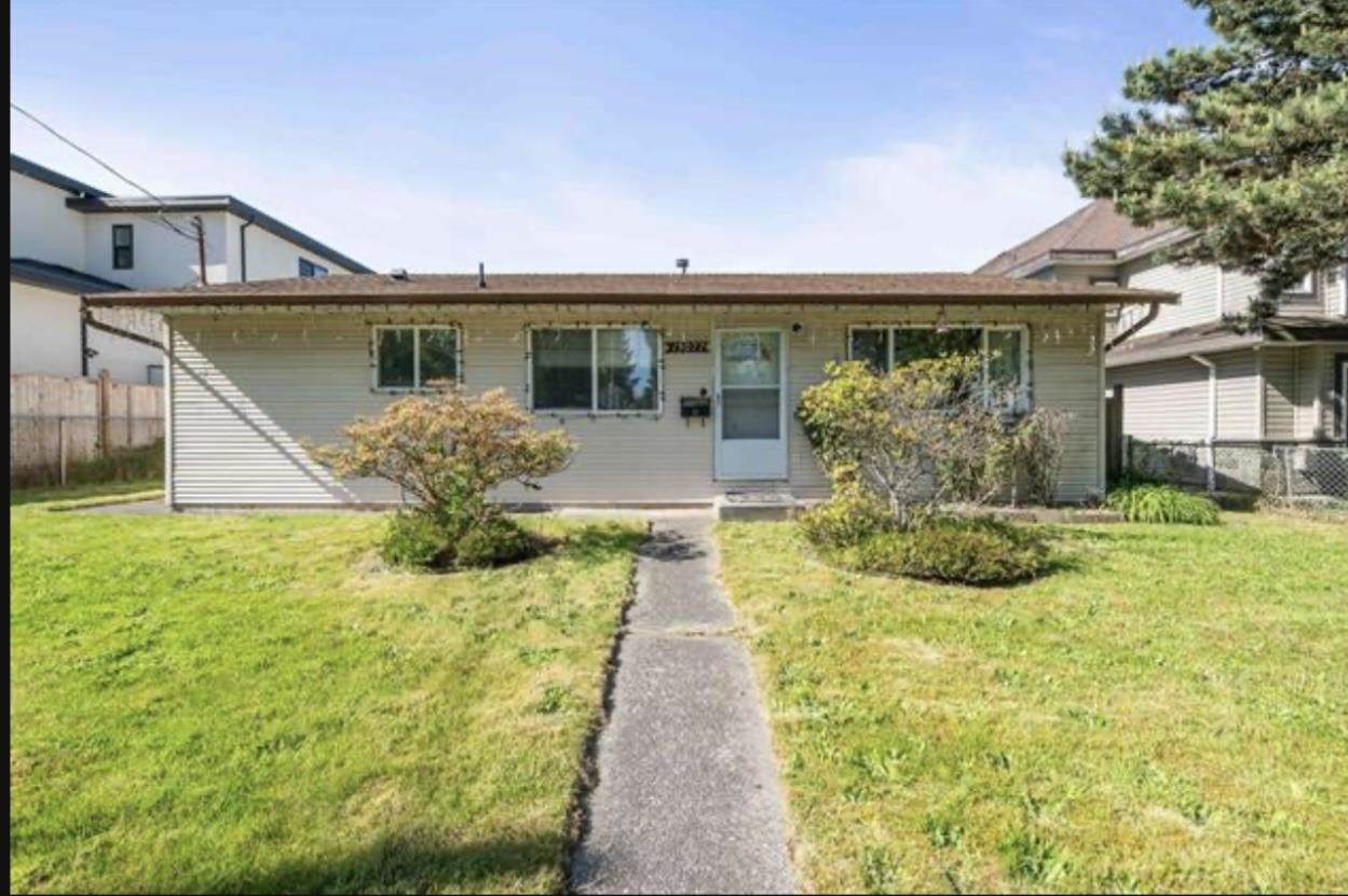 13077 72 Avenue - Photo 1