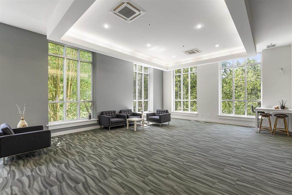 15436 31 Avenue - Photo 1